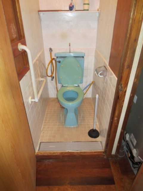 トイレ施工前